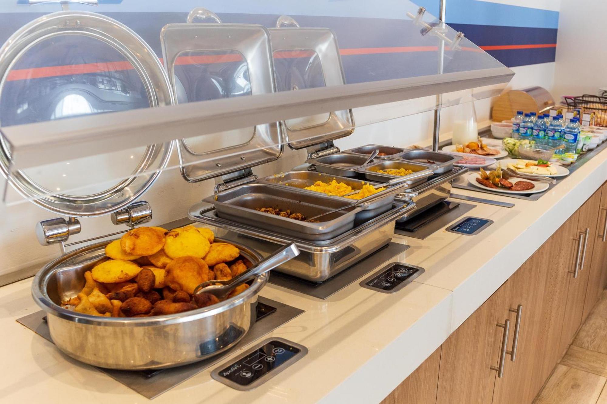Holiday Inn Express Cartagena Manga By Ihg Zewnętrze zdjęcie